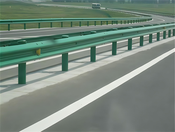 新乡波形梁护栏在高速公路的应用